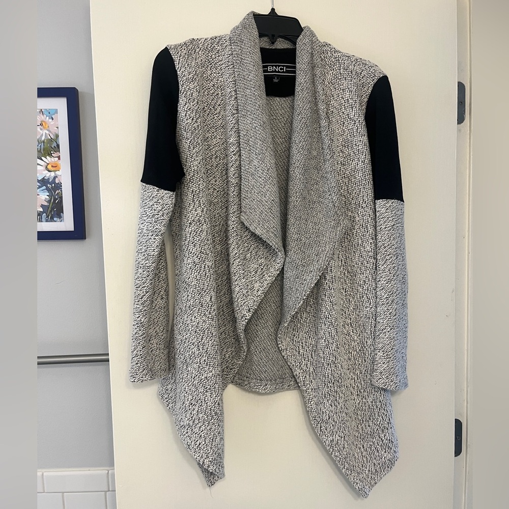 BNCI by Blanc Noir women's drape-front cardigan sweater, twill knit sz small